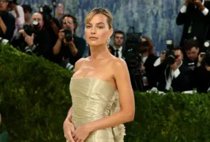 margot robbie — HR news